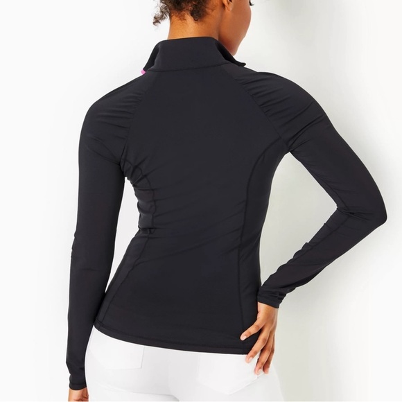 NWOT Lilly Pulitzer UPF 50+ Luxletic Justine Pullover in Black Onyx, size XL - Picture 2 of 7